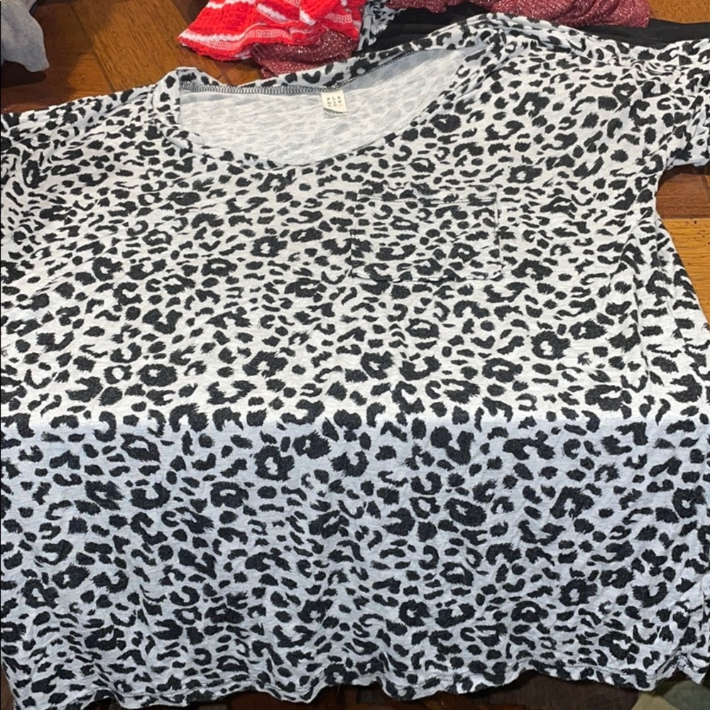 Flamingo gray leopard top